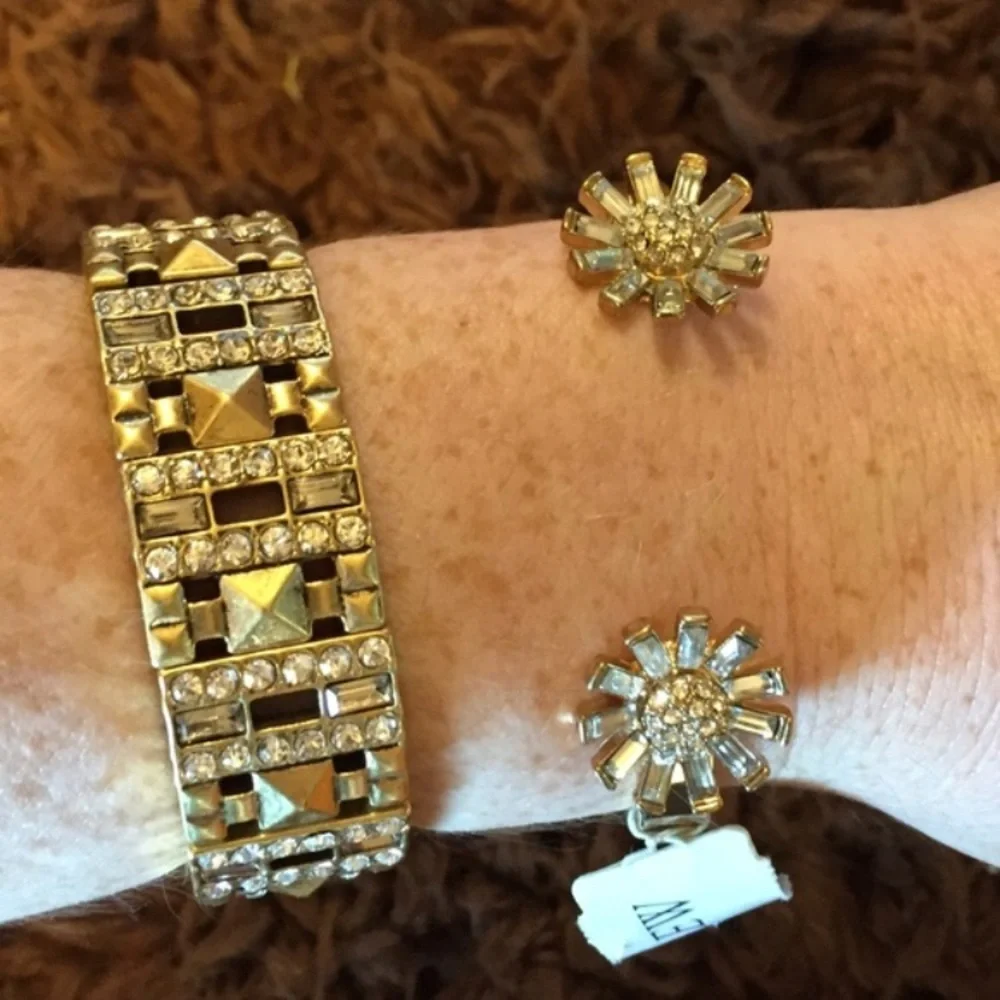 ❤️🔥J.Crew - Gold Open Starburst Bangle - OS